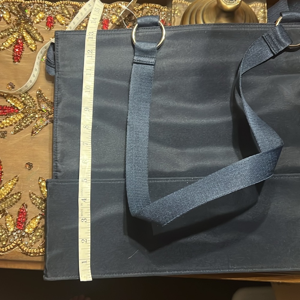 NWT- Fashion Navy Metro Tote, Carolina Sewn Products - Picture 6 of 8